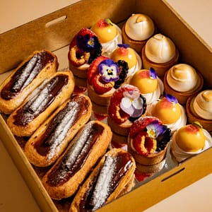 Petit four box